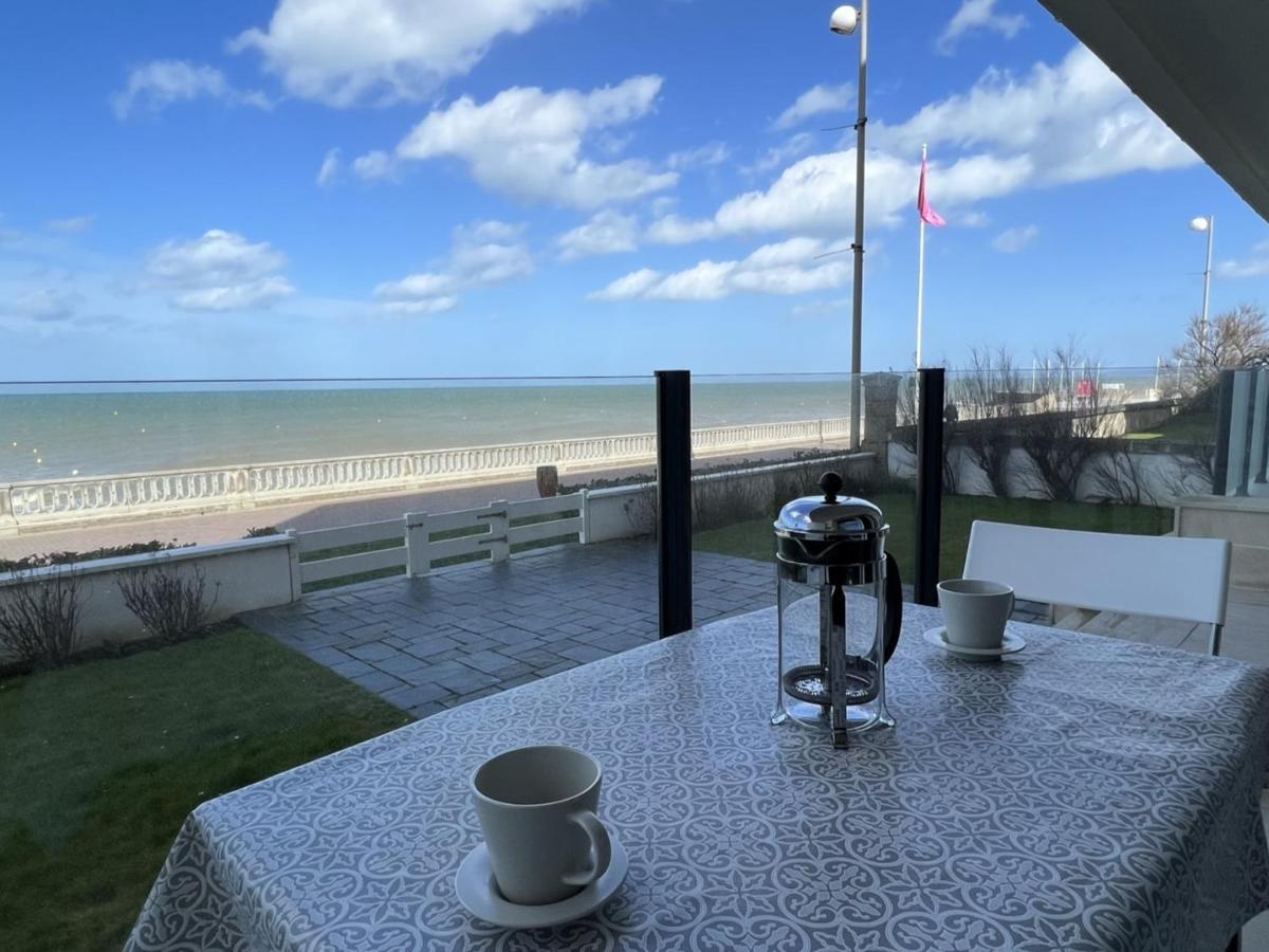 Studio En Centre-Ville De Cabourg Avec Balcon Et Parking - Fr-1-487-345 외부 사진